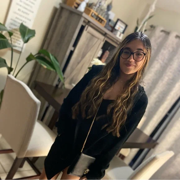 Meet The Posher - Picture 11 of 16